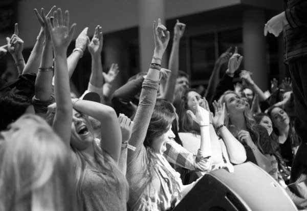 Hamline University’s Winter WonderJam returns for a second year with Smallpools, Step Rockets, Yonas