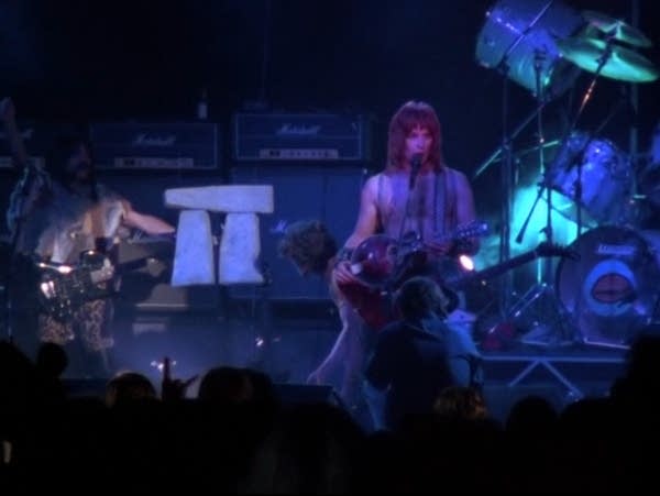 Spinal Tap and their 18-inch Stonehenge