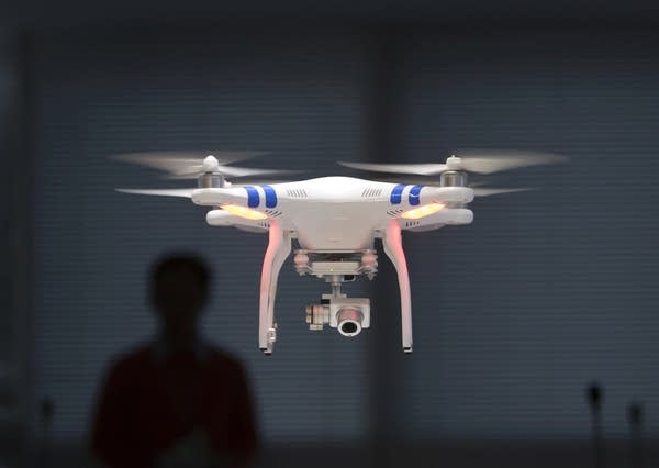 Court strikes down FAA drone registration program