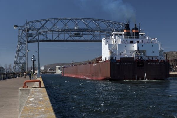 Low levels in Great Lakes bad news for shippers