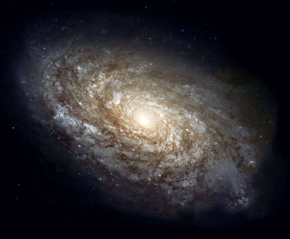 Hubble photo of spiral galaxy NGC 4414