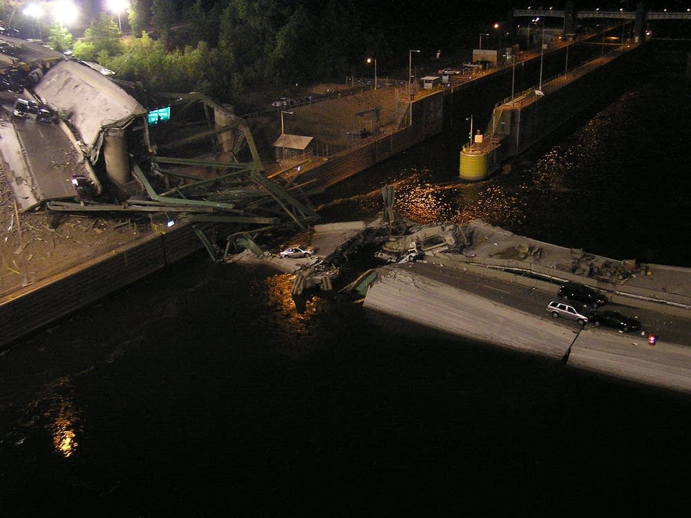 Span in the river