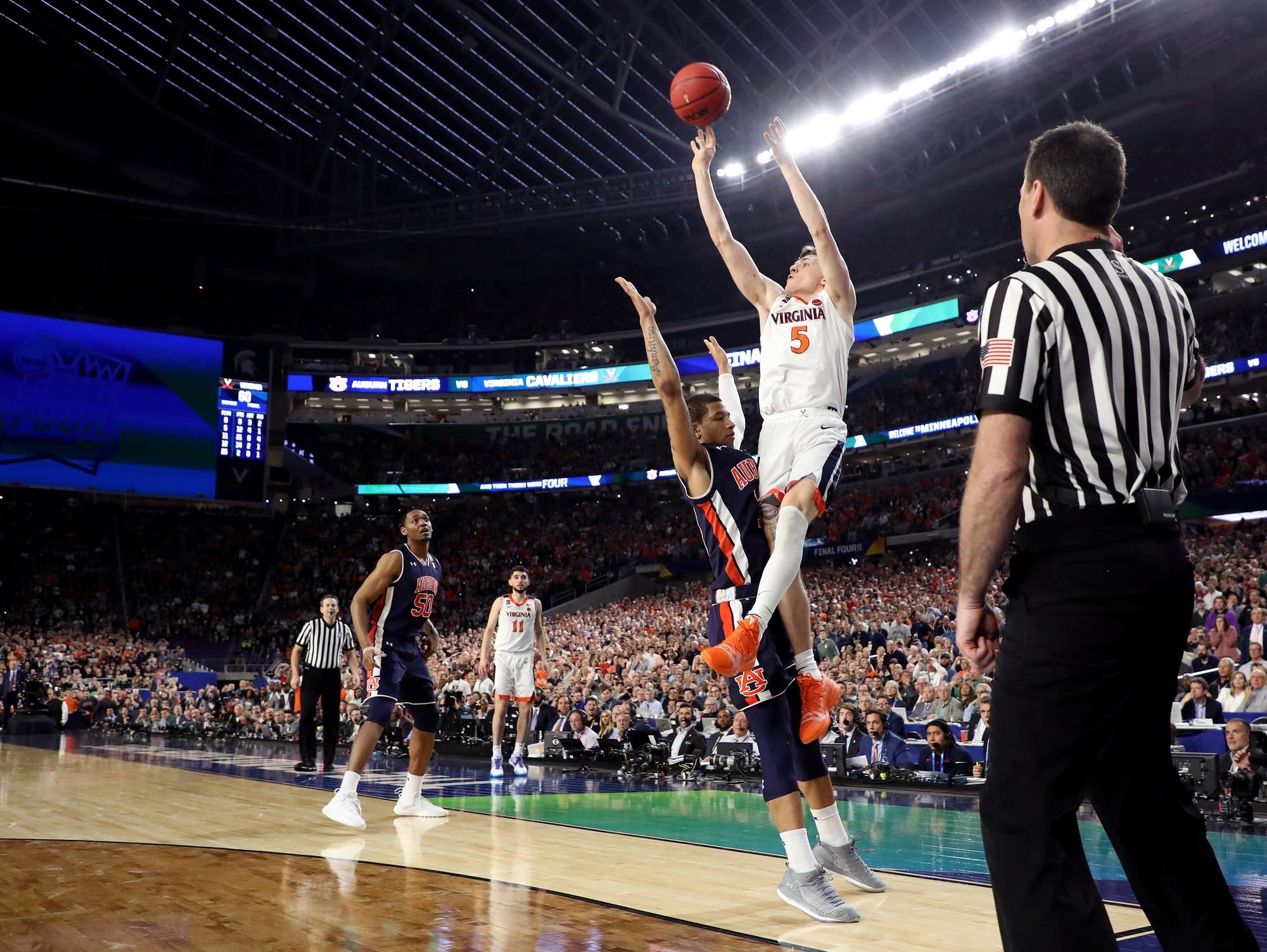 Kyle Guy of the Virginia Cavaliers