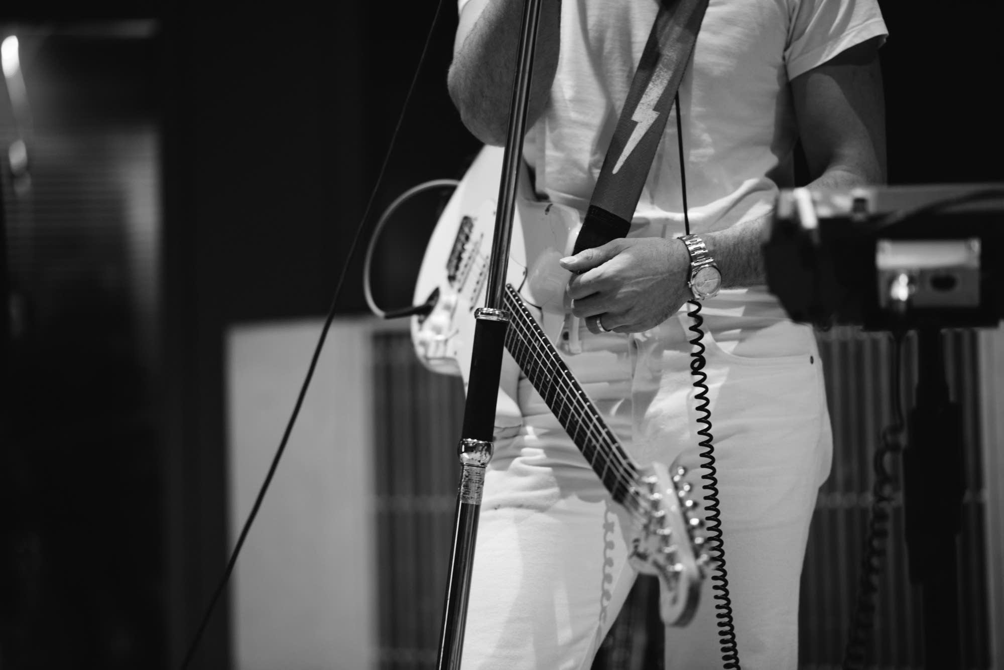 Albert Hammond Jr Pursues A Labor Of Love The Current