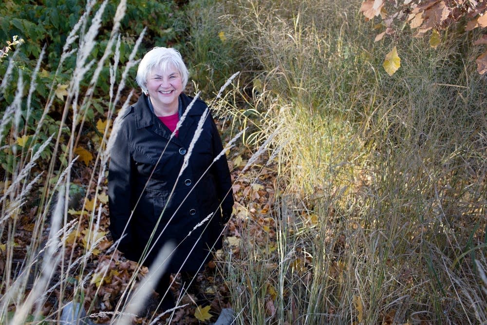 Lois Eberhart