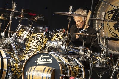 Frank Beard, Rock & Roll Hall of Fame drummer of boogie-rock trio ZZ Top, dies at 77