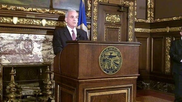Dayton talks Vikings, budget and redistricting