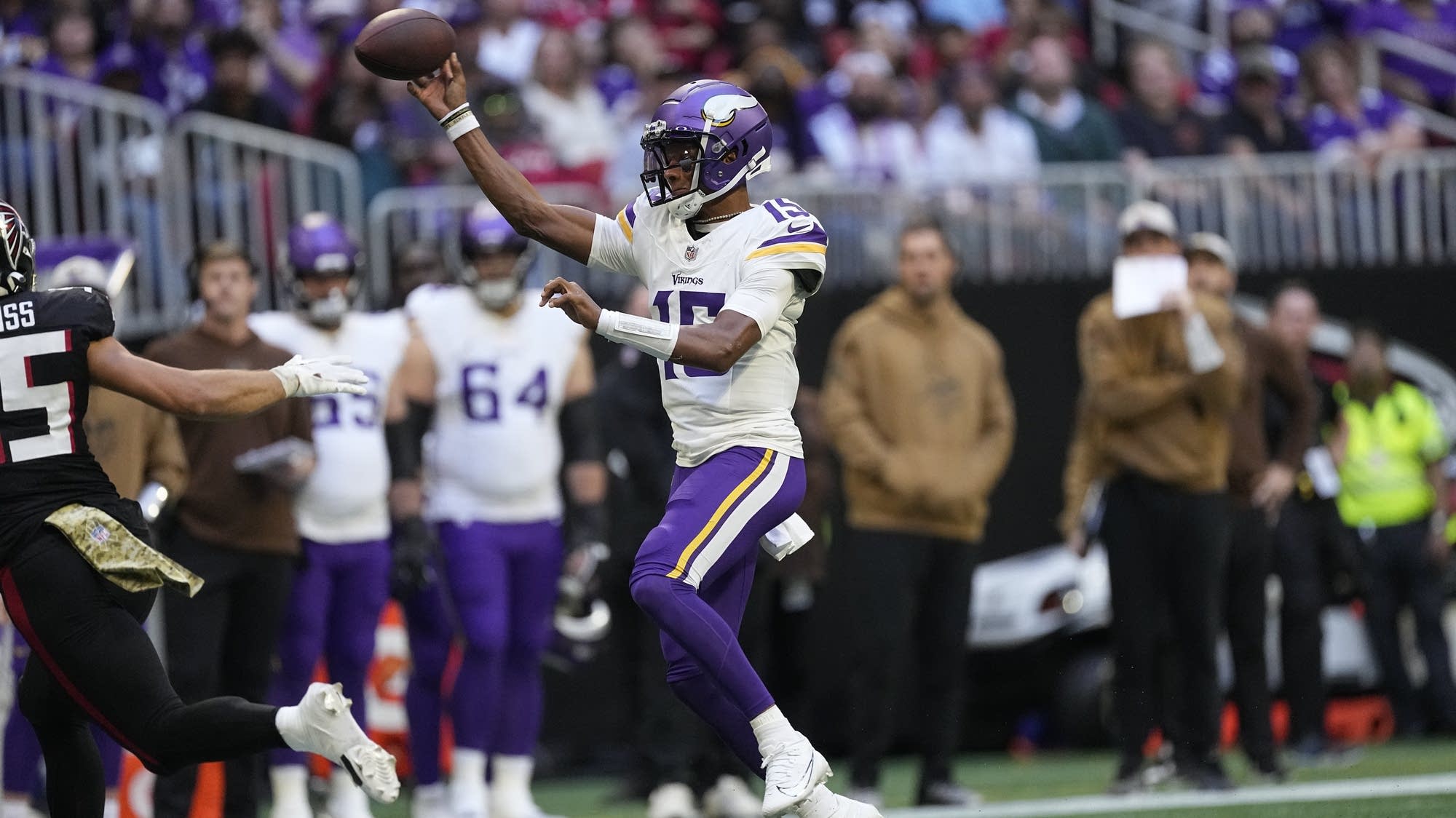Dobbs shines with 2 TD passes, 1 scoring run, as Vikings rally to beat Falcons 31-28 - Vimarsana News