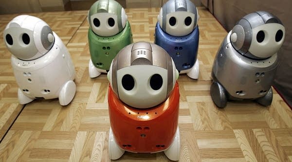 07/28/2017: Robots may not be the real economic problem here