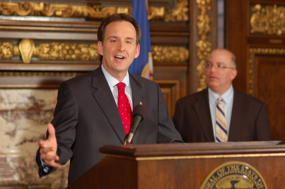 Gov. Pawlenty and Finance Commission Hanson
