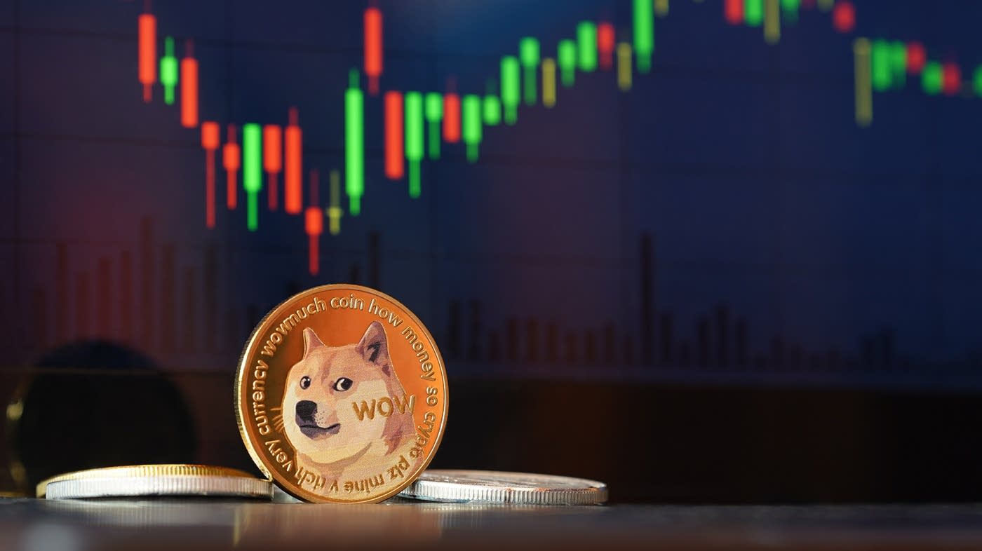 Altcoin ETF options stalled by shutdown