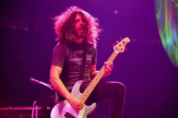July 17 in Music History: Happy birthday to Lou Barlow