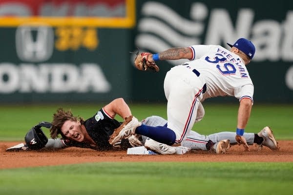Rangers eliminated from playoff chase with 8th straight loss, 4-1 to the Twins