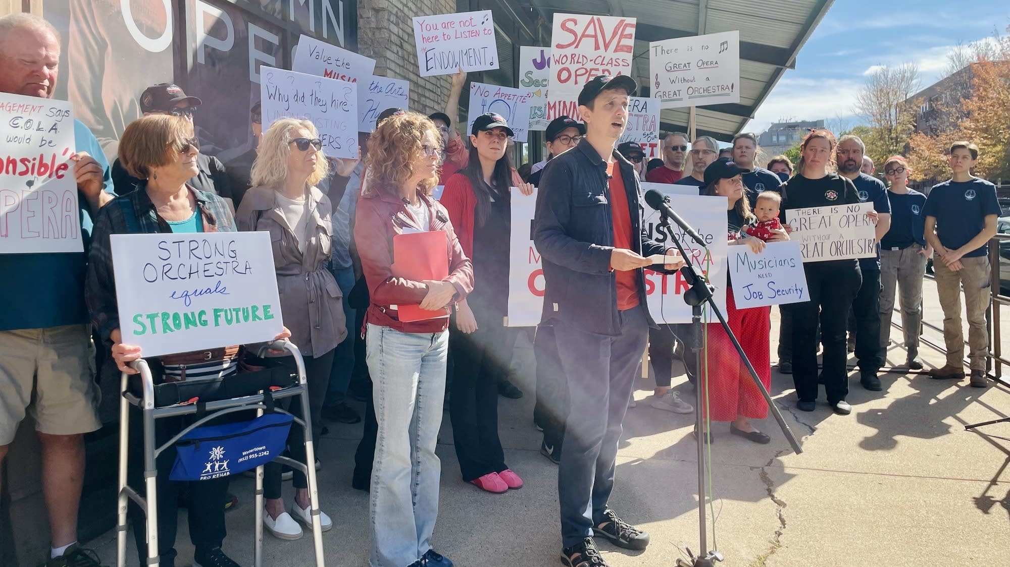 Minnesota Opera Orchestra musicians authorize strike