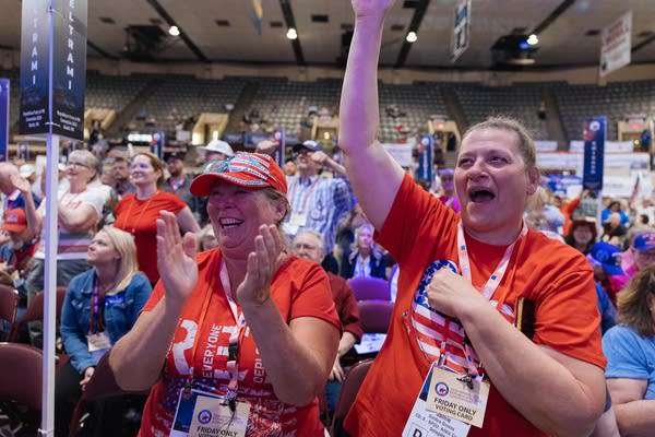 Delegates cheering at GOP convention 