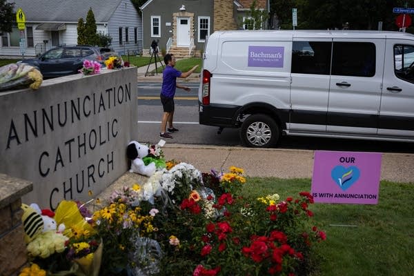 People of many faiths stepped in to help after shooting at Minneapolis Catholic school and church