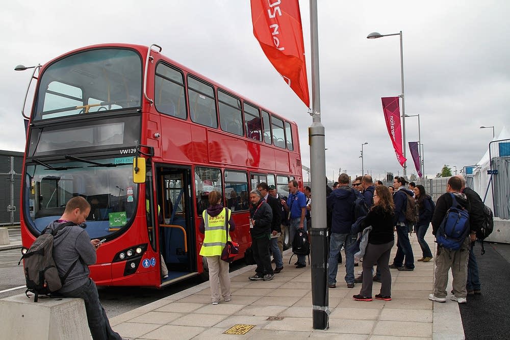 Journalists' bus