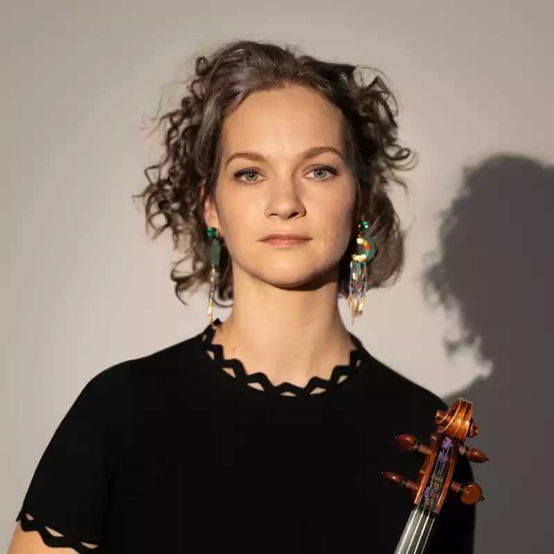 Violinist Hilary Hahn makes her long-awaited return to the stage