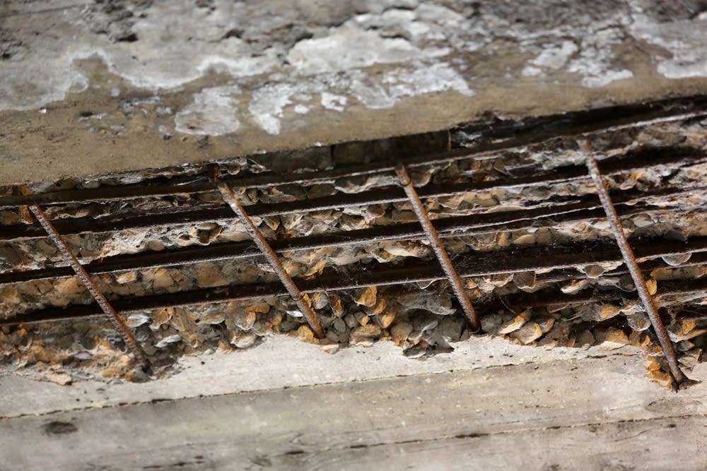 Exposed reinforcement bar