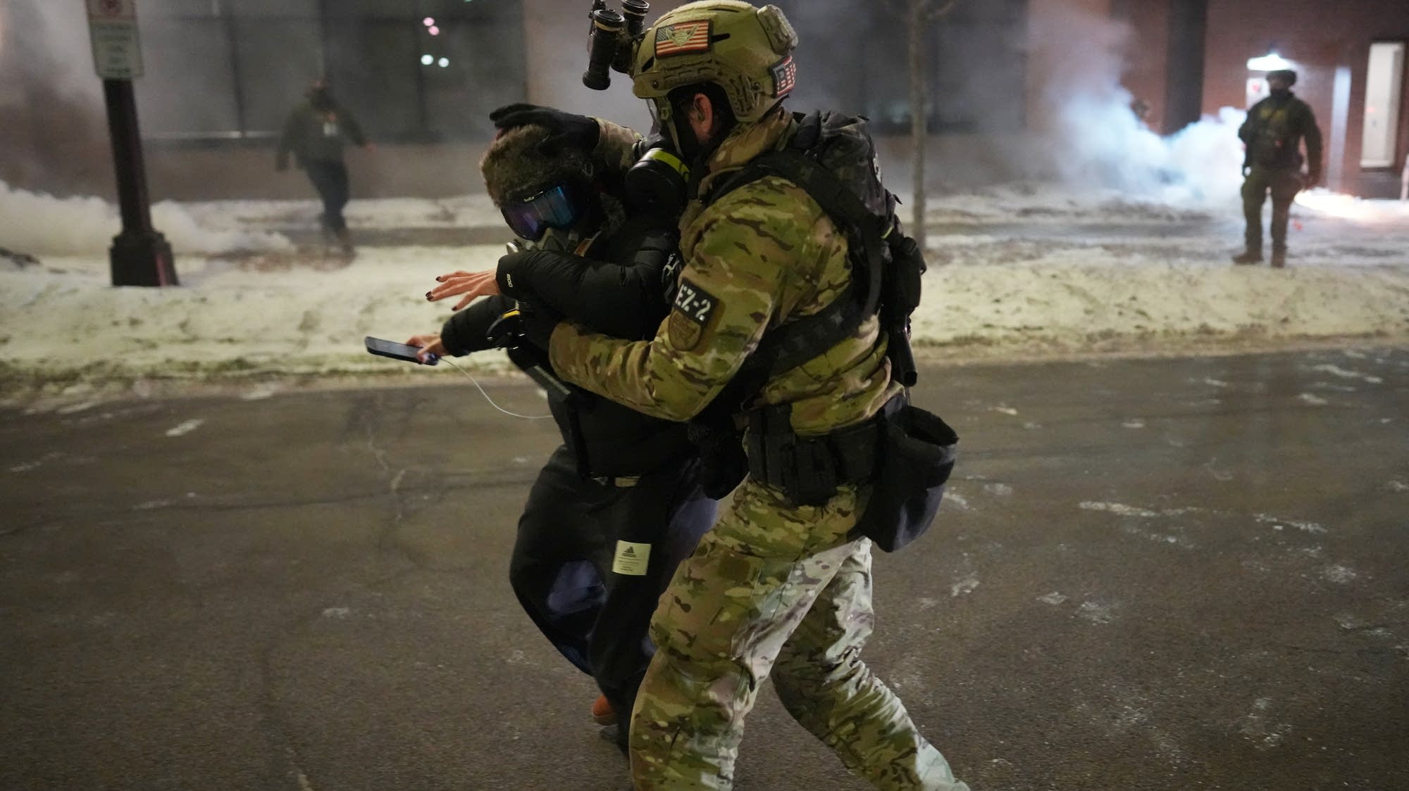Tear gas deployed by federal agents after protest, vandalism at ...