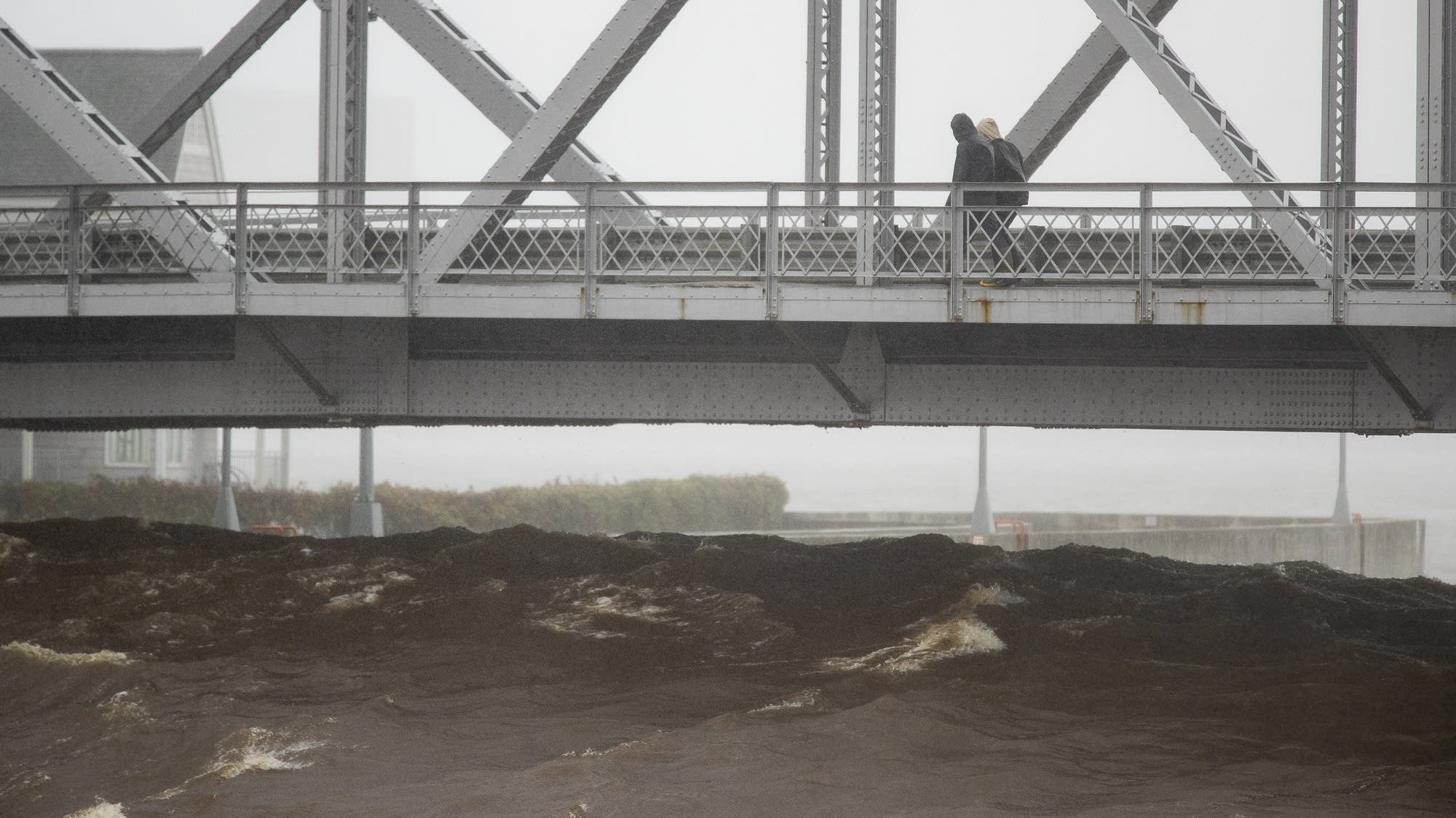 In Great Lakes, high waters cause headaches, uncertainty MPR News