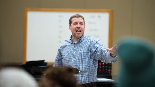 Michael Culloton takes over choral program at Concordia College amid new challenges