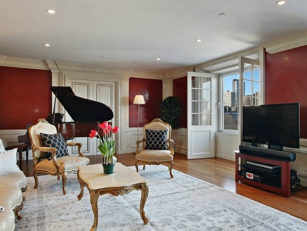 Music News: You can buy David Bowie's apartment