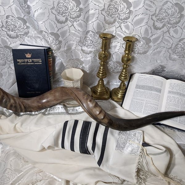 Listen: 'Music for the Days of Awe: An Observance of the Jewish High Holidays'