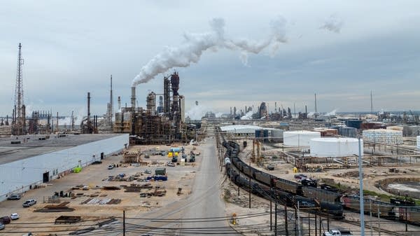 Refineries on the U.S. Gulf Coast were built for heavy crude oil, like that provided by Canada and Venezuela.