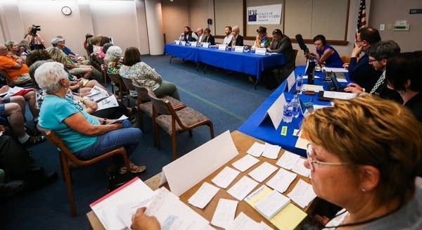 Rochester mayor candidates participate in debate.