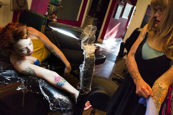 All-female tattoo shop makes its mark in male-dominated field