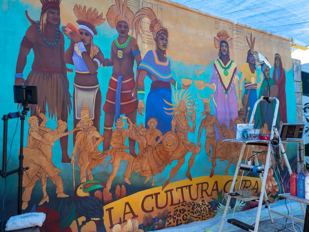 Muralist's latest work honors people of Latin American, Caribbean