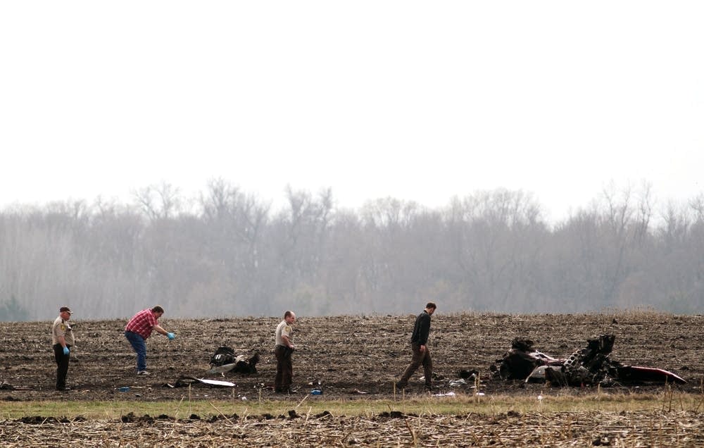 3 dead in small plane crash near Glencoe Minnesota Public Radio News