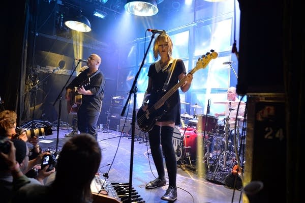 Kim Shattuck performing with the Pixies in 2013