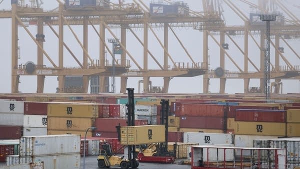 Many manufacturers are taking a "wait and see" approach to the imminent tariffs on Canadian, Mexican and Chinese goods.