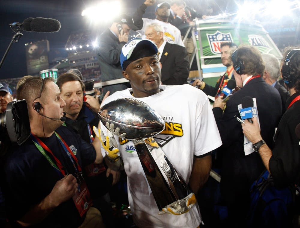 MVP Santonio Holmes