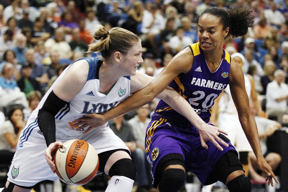 Kristi Toliver, Lindsay Whalen