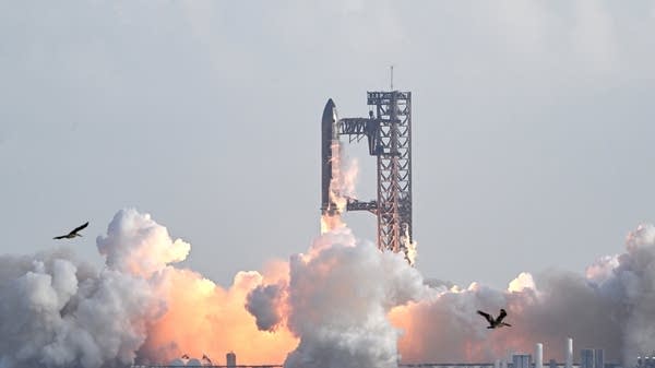 SpaceX's Starship rocket lifts off from Starbase, Texas, for a test flight back in Aug. 2025. 