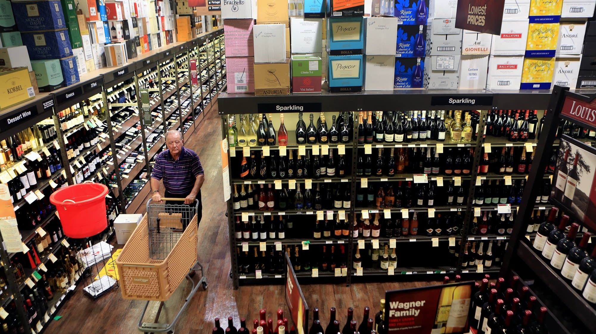 MN lawmakers predict Sunday liquor tweaking MPR News
