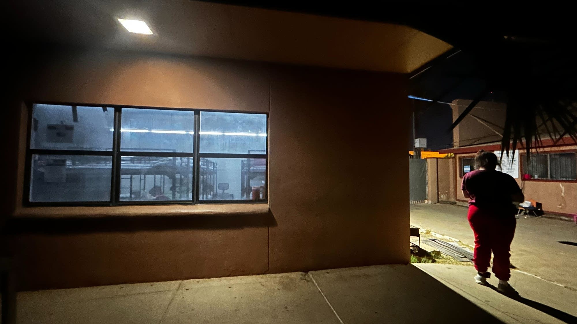 Families tell of life in Texas detention center