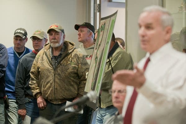 Farmers listen