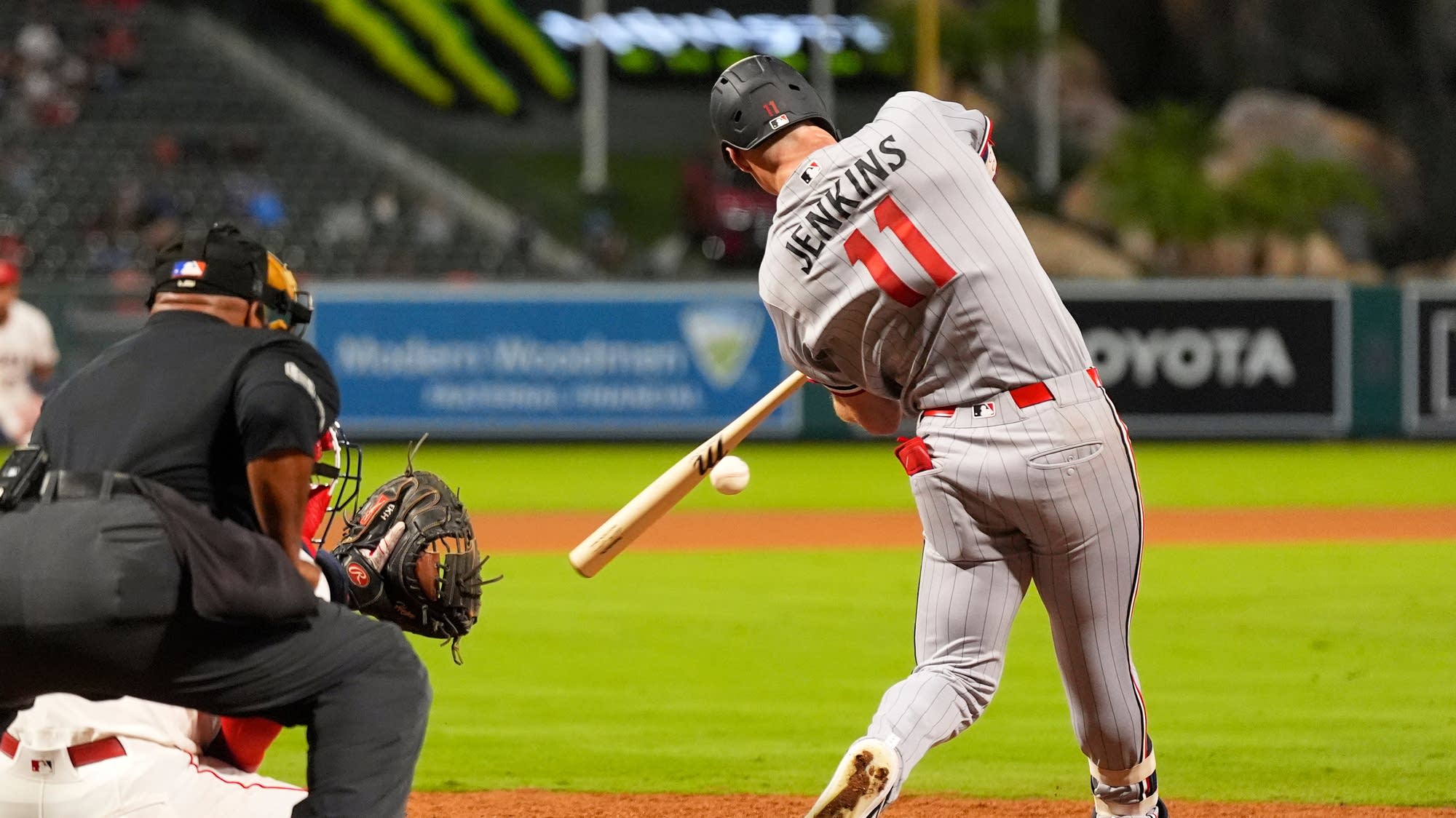 Minnesota Twins lose to Los Angeles Angels 5-4