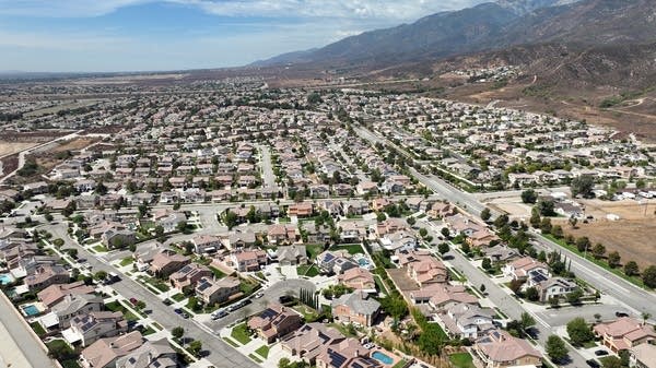 The current unsteady labor market could be one reason people aren't jumping to buy a house right now, even though mortgage rates are coming down.