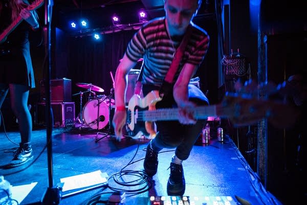 04_wolfaliceturf_DSC0688