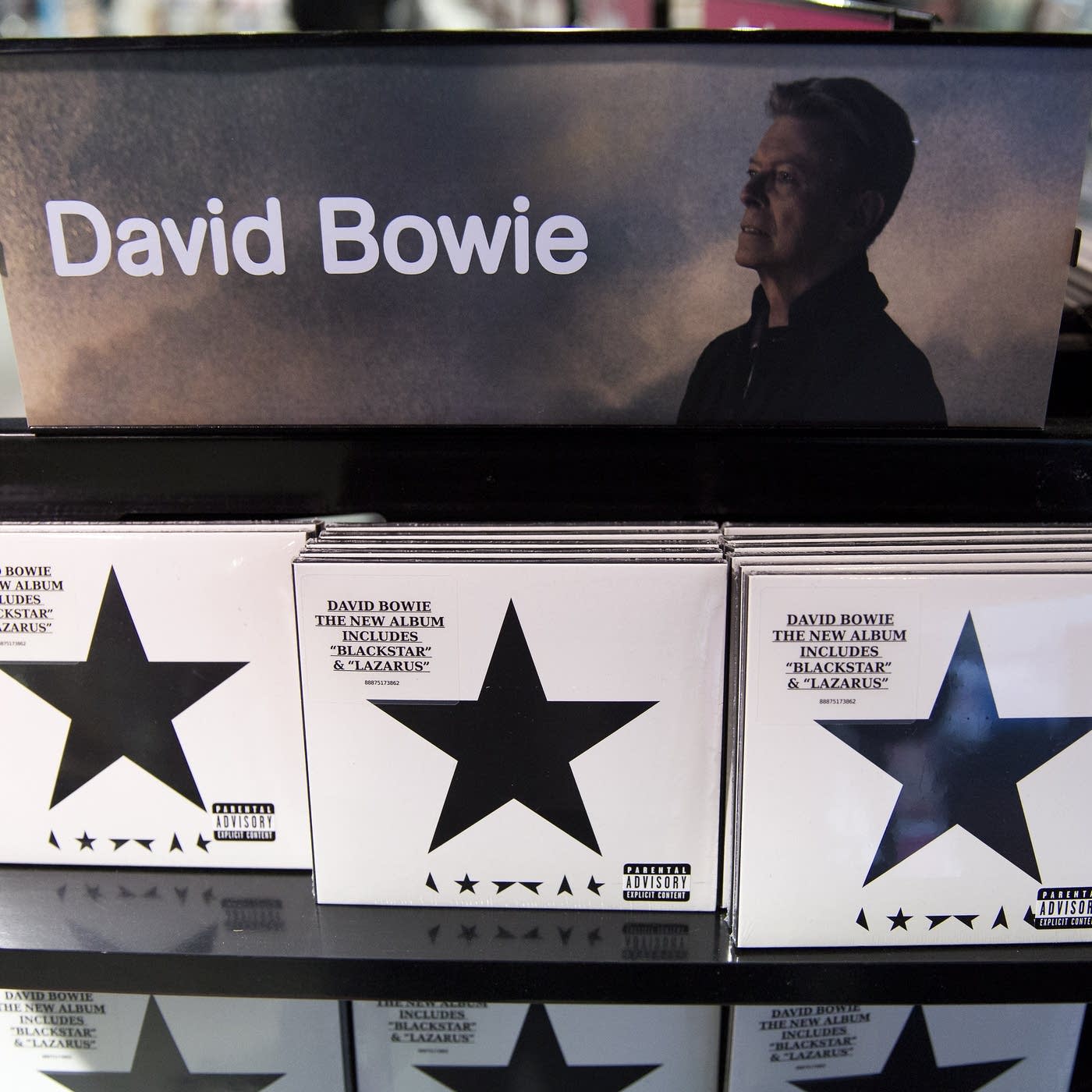 bb5a7c-20230110-david-bowie-
