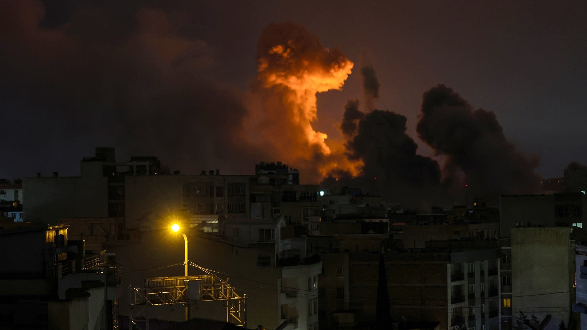 Iranian Minnesotans have mixed emotions as conflict continues