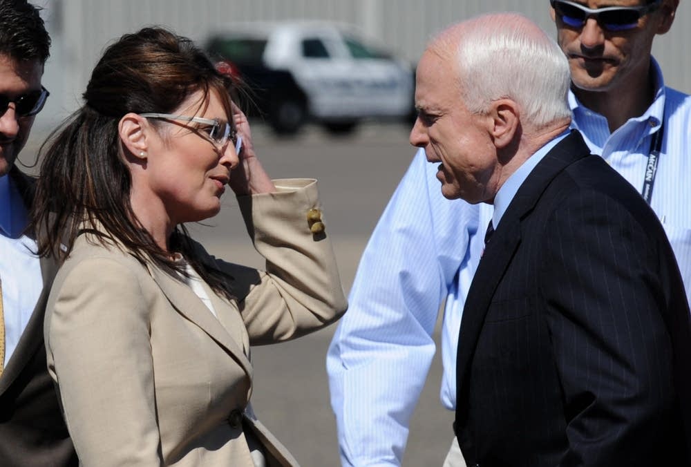 Palin greets McCain