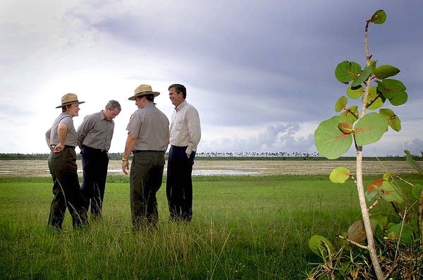 Former President Bush pledges Everglades help