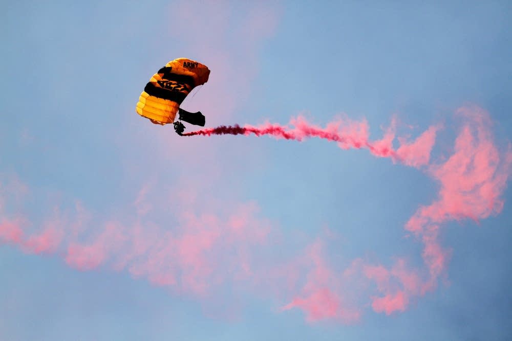 Circling with smoke