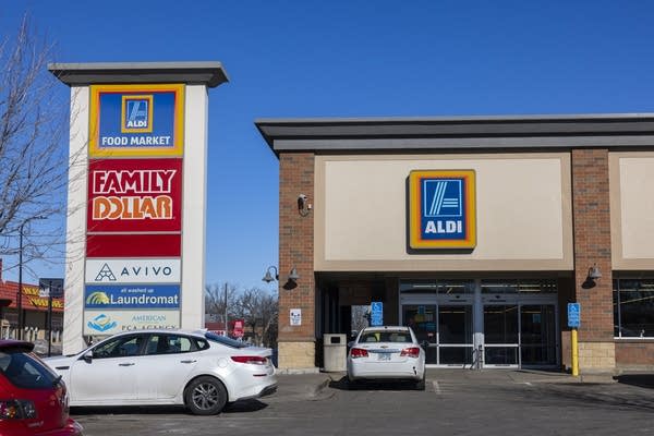 Two new grocery stores opening in Minneapolis, one of them in former Aldi storefront